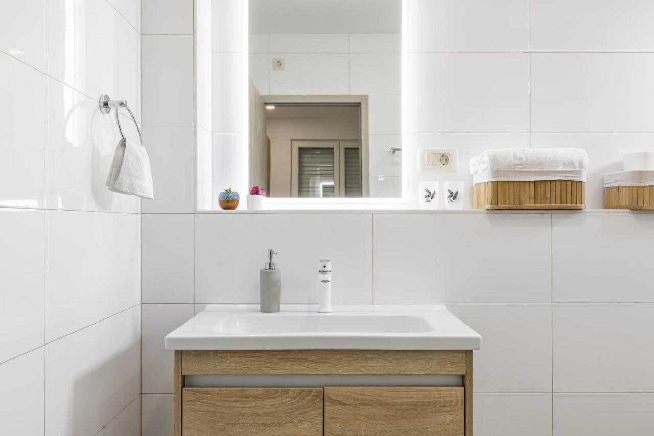 Luxurious Apartments Bona Fide Mimice Luaran gambar