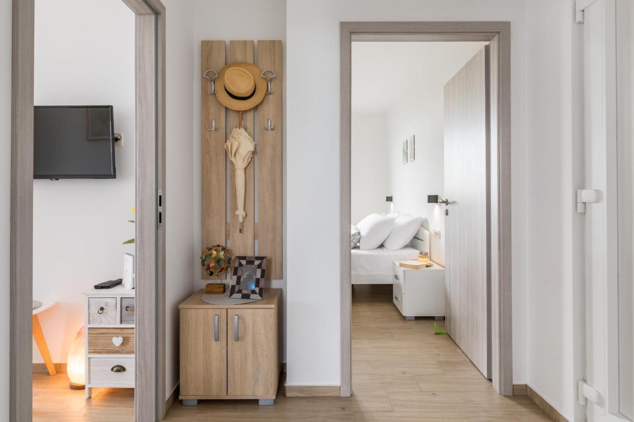 Luxurious Apartments Bona Fide Mimice Luaran gambar