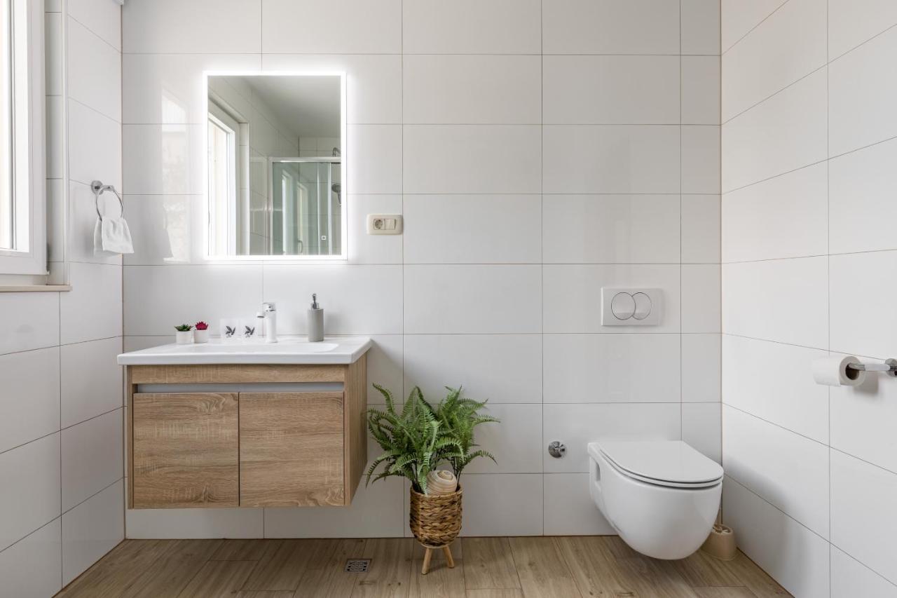 Luxurious Apartments Bona Fide Mimice Luaran gambar