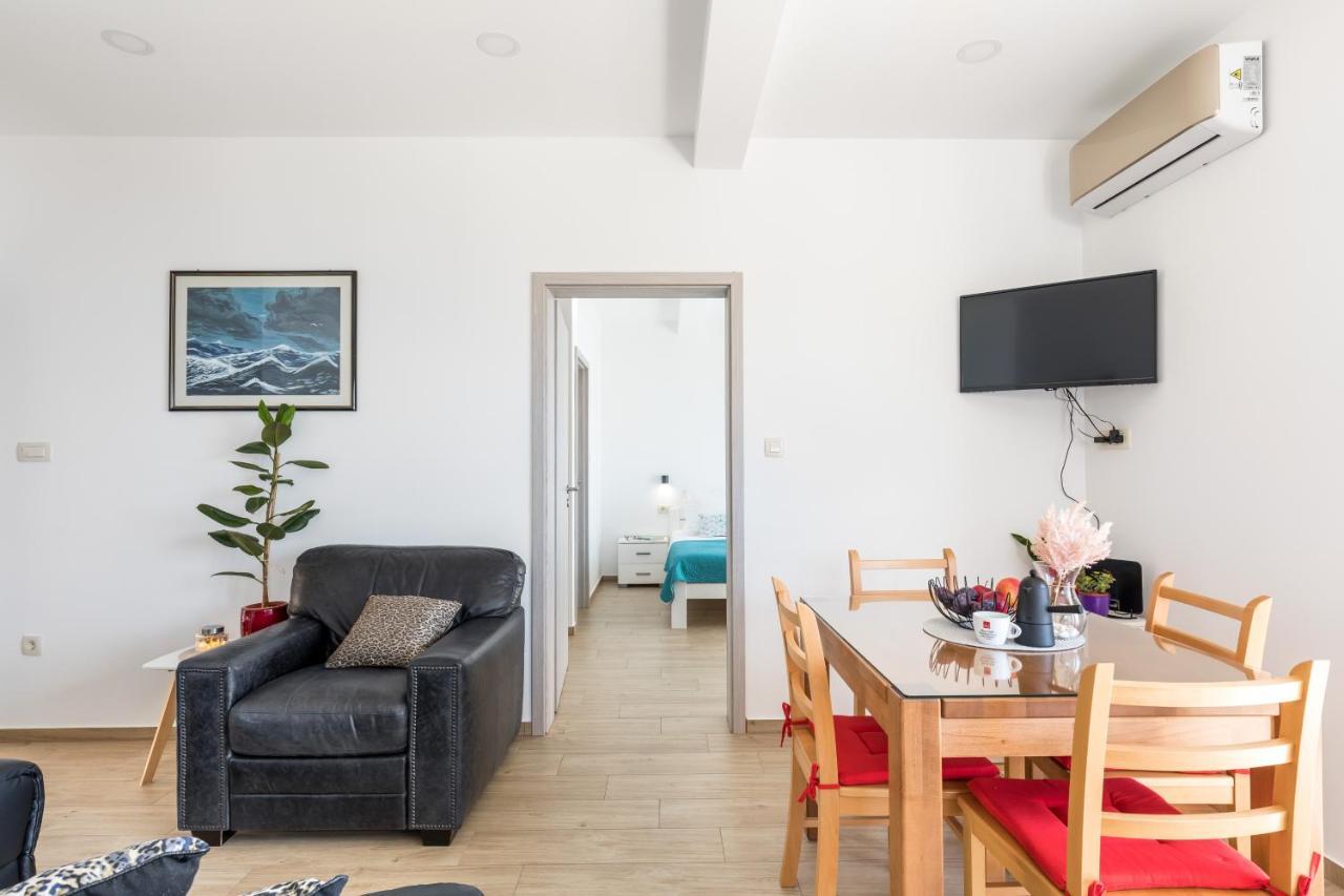 Luxurious Apartments Bona Fide Mimice Luaran gambar
