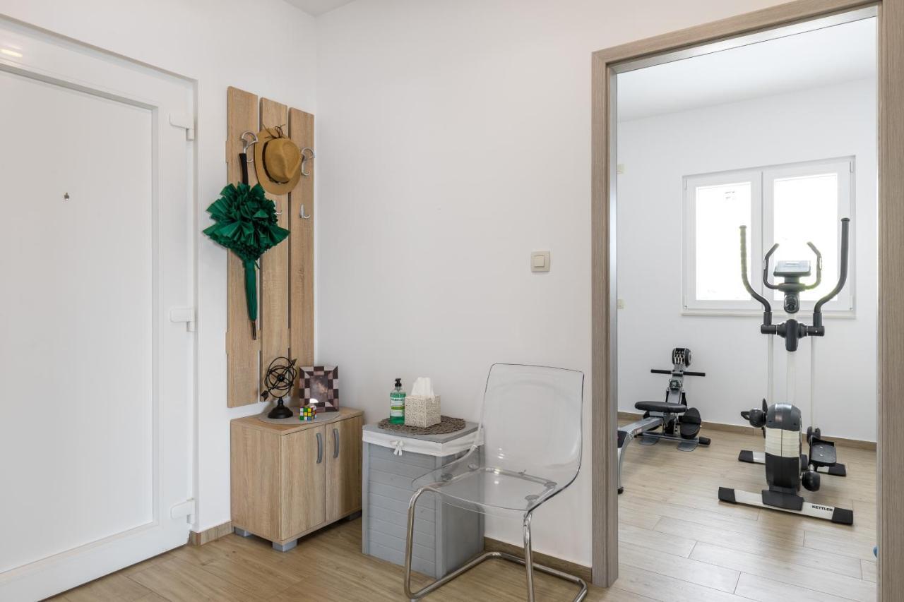 Luxurious Apartments Bona Fide Mimice Luaran gambar